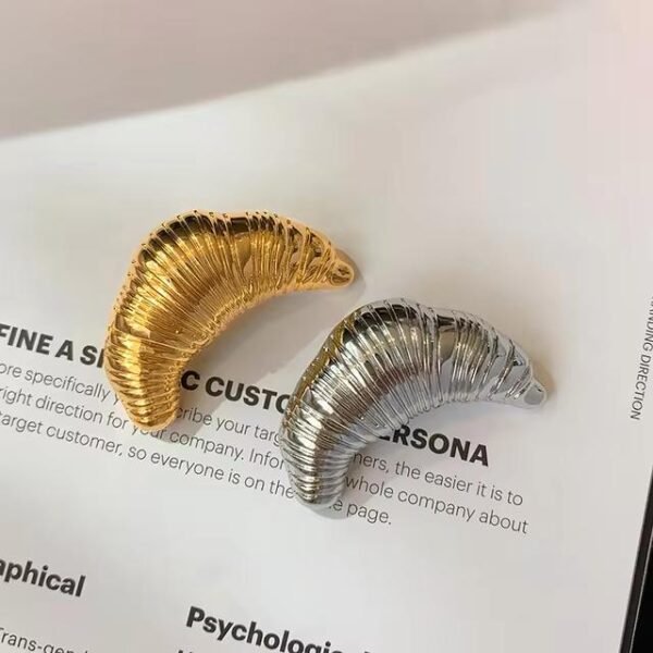 Luxury Gold-Plated Clothing Pin